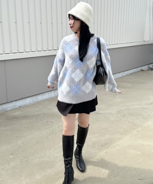 Belle Cie(ベルシー)の「ふわふわドロショルモヘアアーガイルニット(ニット/セーター・レディース・ピンク/ブルー・FREE)」の11枚目の写真