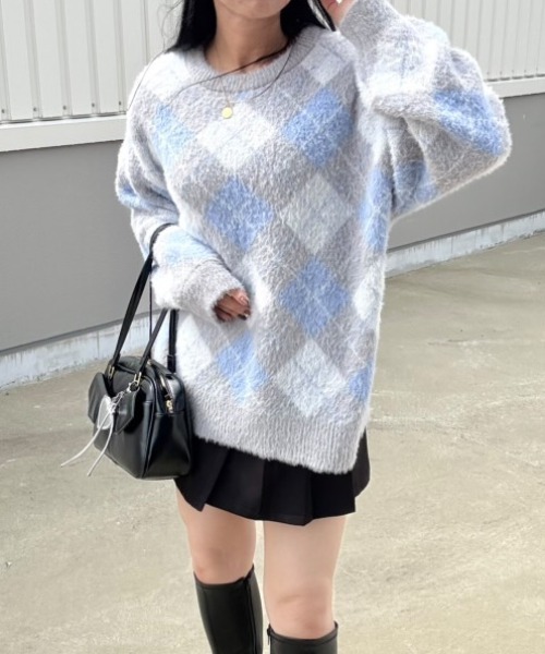 Belle Cie(ベルシー)の「ふわふわドロショルモヘアアーガイルニット(ニット/セーター・レディース・ピンク/ブルー・FREE)」の9枚目の写真