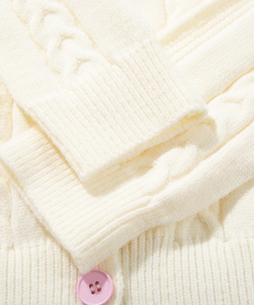 HOOK(フック)の「HOOK for girls 刺繍リボン ケーブルニットカーディガン 裾チェック切替 レイヤード風 (AW)(カーディガン/ボレロ・レディース・グレー/ライトベージュ/ピンク・FREE)」の16枚目の写真