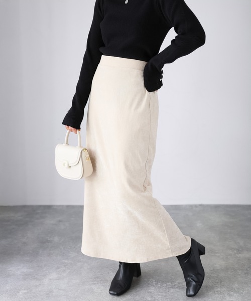 Riberry（リベリー）の「ベロアナローロングスカート（スカート・レディース・アイボリー/ブラウン/チャコールグレー/ブラック・MEDIUM）」の8枚目の写真