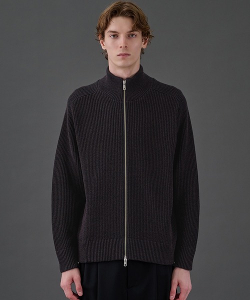 UNITED TOKYO（ユナイテッドトウキョウ）の「《残りわずか》ウールリブジップドライバーズニット　｜ストレッチ性/防寒/冬服/ハイネック/大人気/オフィスカジュアル/オケージョン/通勤/ウール/モックネック（ニット/セーター・メンズ・ブラック/グレー/ブラウン系その他/グレー系その他・1/3/2）」の14枚目の写真