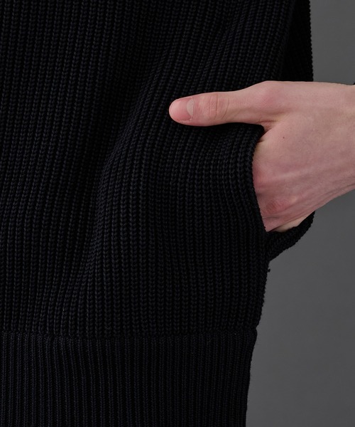UNITED TOKYO（ユナイテッドトウキョウ）の「《残りわずか》ウールリブジップドライバーズニット　｜ストレッチ性/防寒/冬服/ハイネック/大人気/オフィスカジュアル/オケージョン/通勤/ウール/モックネック（ニット/セーター・メンズ・ブラック/グレー/ブラウン系その他/グレー系その他・1/3/2）」の20枚目の写真