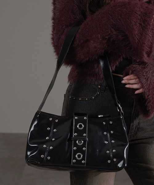 apres jour mignon(アプレジュールミニョン)の「【apresjour mignon×ARIAZ】スタッズスクエアハンドバッグ(ハンドバッグ・レディース・オフホワイト/ブラック/ボルドー・ONESIZE)」の3枚目の写真