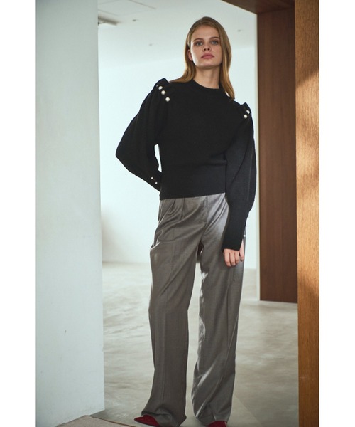 Estella.K(エステラケー)の「Pearl Crew neck Slash-sleeve sweater パールスラッシュマトンスリーブニット(ニット/セーター・レディース・ライトベージュ/ブラック・FREE)」の21枚目の写真