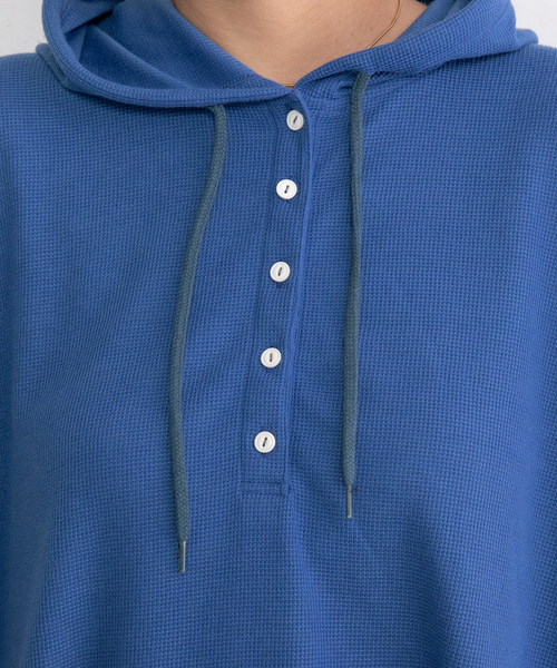 POU DOU DOU（プードゥドゥ）の「ヘンリーネックフーディトップス（Tシャツ/カットソー・レディース・ブルー/グレー/キナリ・M）」の21枚目の写真