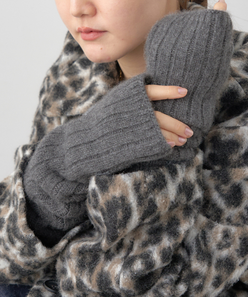 IENA(イエナ)の「y YO/イーヨ Arm Warmers アームウォーマー 552-55-70001-25(その他小物・レディース・キャメル/レッド/チャコールグレー/スカイブルー・1)」の6枚目の写真