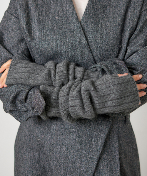 IENA(イエナ)の「y YO/イーヨ Arm Warmers アームウォーマー 552-55-70001-25(その他小物・レディース・キャメル/レッド/チャコールグレー/スカイブルー・1)」の10枚目の写真