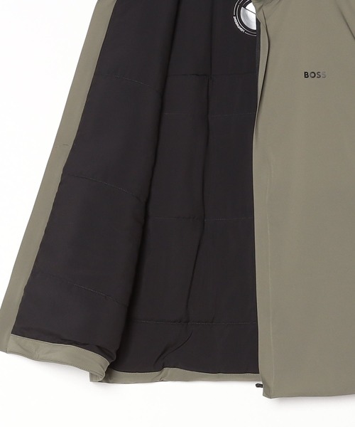 BOSS（ボス）の「はっ水ジレ ストレッチファブリック ロゴディテール（その他アウター・メンズ・カーキ・S/L/M）」の7枚目の写真