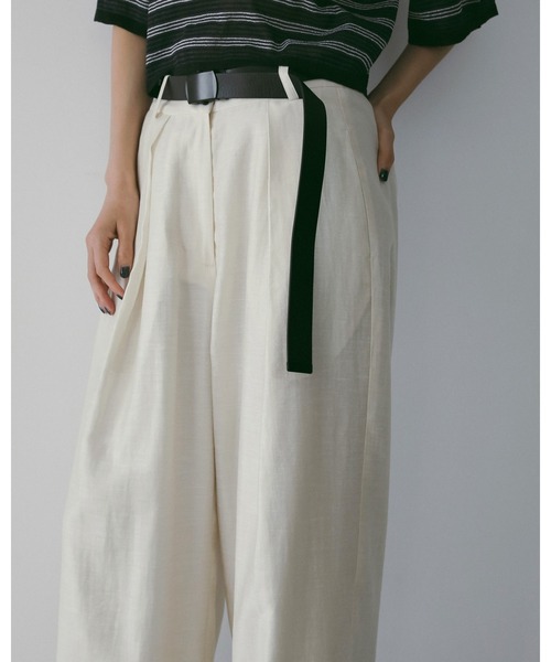 anuke（アンヌーク）の「Sheer Tuck Pants（その他パンツ・レディース・ブラック/アイボリー・36inch/38inch）」の4枚目の写真
