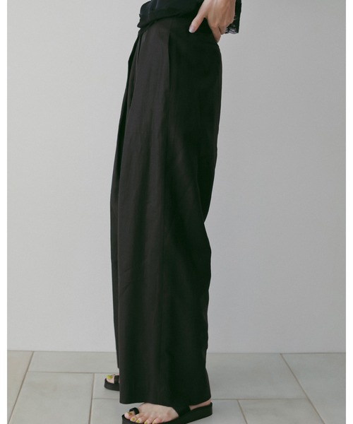 anuke（アンヌーク）の「Sheer Tuck Pants（その他パンツ・レディース・ブラック/アイボリー・36inch/38inch）」の7枚目の写真
