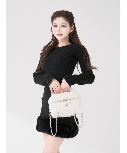 Darich（ダーリッチ）の「ビジューケープニットミニワンピース