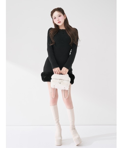 Darich（ダーリッチ）の「ビジューケープニットミニワンピース