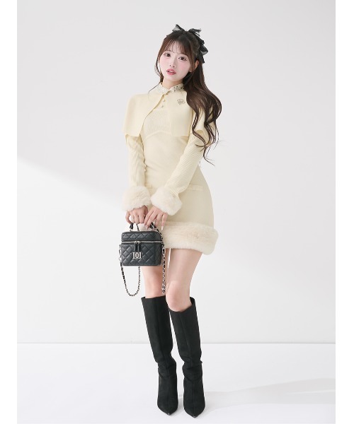 Darich（ダーリッチ）の「ビジューケープニットミニワンピース