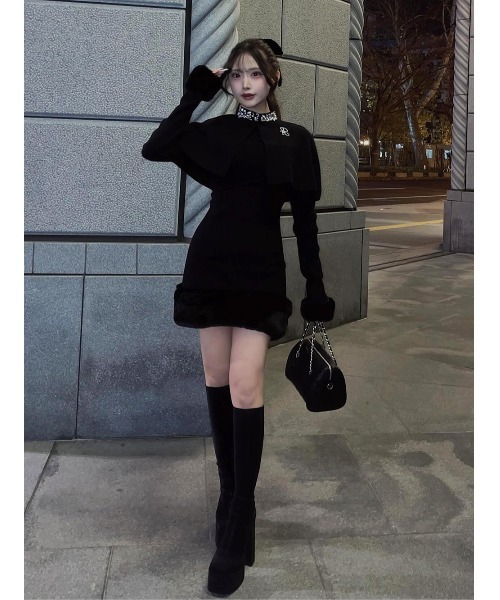 新品タグ付き ダーリッチ ビジューケープニットミニワンピース ブラック ダーリッチ Darich ビジューケープニットミニワンピース （ブラック