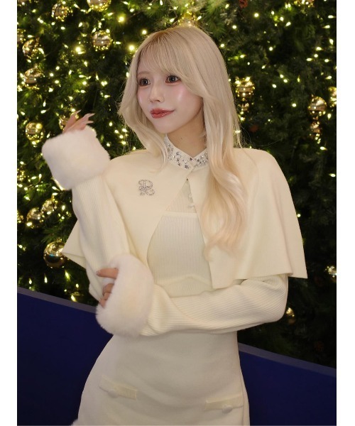 Darich(ダーリッチ)の「ビジューケープニットミニワンピース(ワンピース・レディース・グレー/ブラック/アイボリー・FREE/FL)」の11枚目の写真