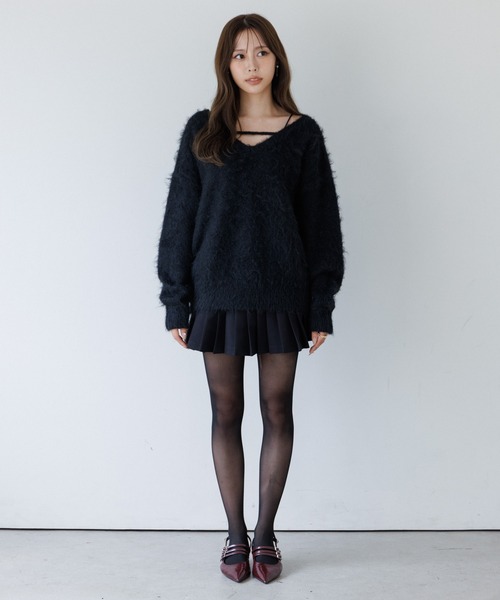 SENEE（セニー）の「2way v neck knit tops（2ウェイVネックニットトップス）（ニット/セーター・レディース・ブラック/アイボリー・FREE）」の12枚目の写真