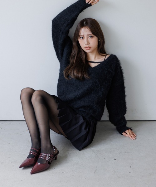 SENEE（セニー）の「2way v neck knit tops（2ウェイVネックニットトップス）（ニット/セーター・レディース・ブラック/アイボリー・FREE）」の13枚目の写真