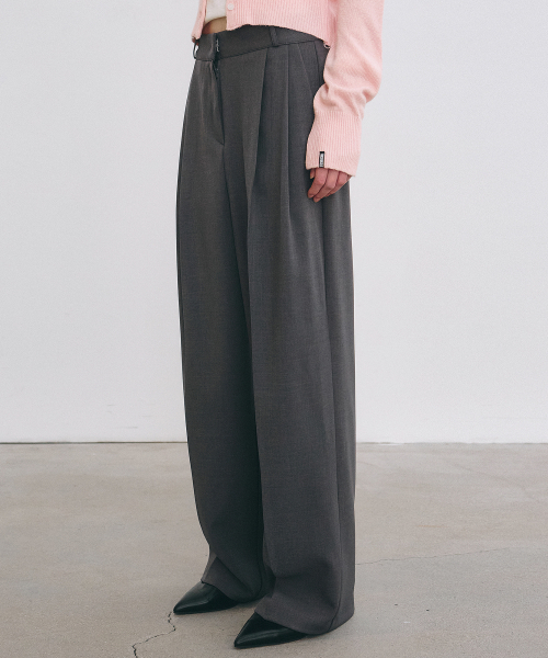 NICK&NICOLE(ニックアンドニコール)の「MINIMAL CLASSIC LOOSE FIT SLACKS_GRAY(スラックス・レディース・その他・LARGE/MEDIUM/SMALL)」の3枚目の写真