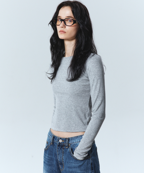 NICK&NICOLE(ニックアンドニコール)の「RIBBED SEMI CROP ROUND TOP_GRAY(Tシャツ/カットソー・レディース・その他・MEDIUM/LARGE)」の2枚目の写真