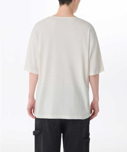 MUSINSA STANDARD（ムシンサスタンダード）の「リラックスドCRワイドスクープネックTシャツ[クリーム]（Tシャツ/カットソー・メンズ・その他・SMALL/MEDIUM/LARGE/X-LARGE/XX-LARGE/XXX-LARGE）」の2枚目の写真