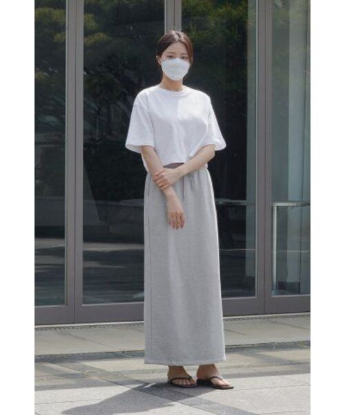 MUSINSA STANDARD WOMAN（ムシンサスタンダードウーマン）の「レディーススウェットマキシスカート[ミディアムグレー]（スカート・レディース・その他・SMALL/MEDIUM/LARGE/X-SMALL）」の5枚目の写真