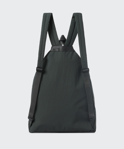 MUSINSA STANDARD（ムシンサスタンダード）の「クリンクルドローストリングイージーバックパック [カーキグレー]（バックパック/リュック・メンズ・その他・FREE）」の4枚目の写真