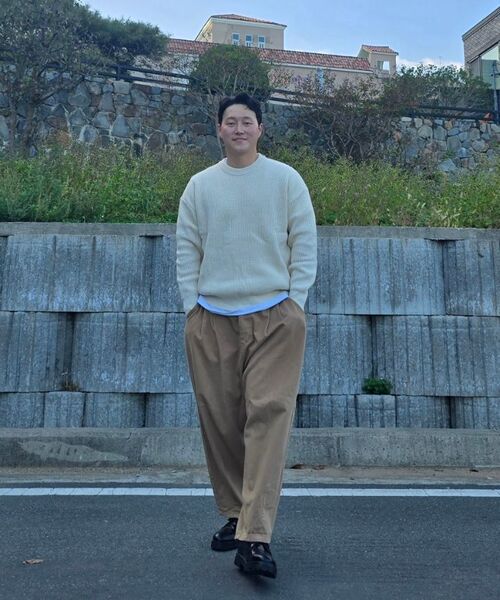 TAKEASY(テイクイージー)の「ラムスウールクルーネックオーバーニット(アイボリー)(ニット/セーター・メンズ・その他・LARGE/SMALL/MEDIUM)」の8枚目の写真