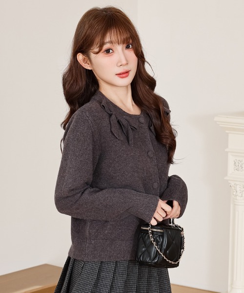 Anely(アネリー)の「クルーネック ツイン リボン ニット カーディガン(カーディガン/ボレロ・レディース・アイボリー/チャコールグレー・FREE)」の15枚目の写真
