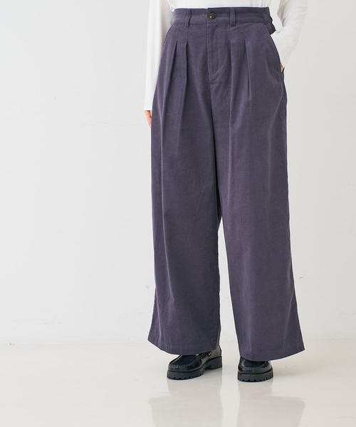 collex（コレックス）の「コーデュロイWタックワイドパンツ（その他パンツ・レディース・アイボリー/チャコールグレー・フリー）」の2枚目の写真