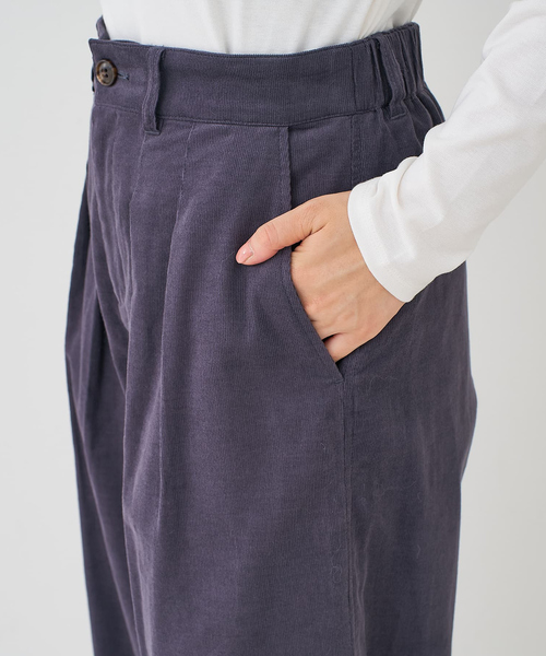 collex（コレックス）の「コーデュロイWタックワイドパンツ（その他パンツ・レディース・アイボリー/チャコールグレー・フリー）」の4枚目の写真