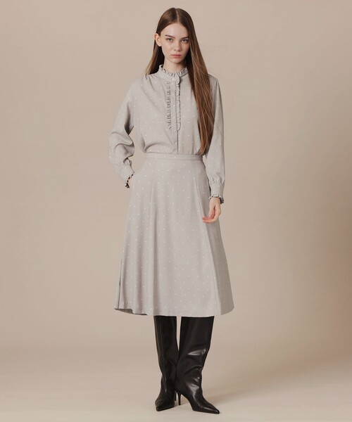 MACKINTOSH LONDON(マッキントッシュ ロンドン)の「Mドットプリントスカート(スカート・レディース・ブラック/ベージュ・36/38)」の4枚目の写真