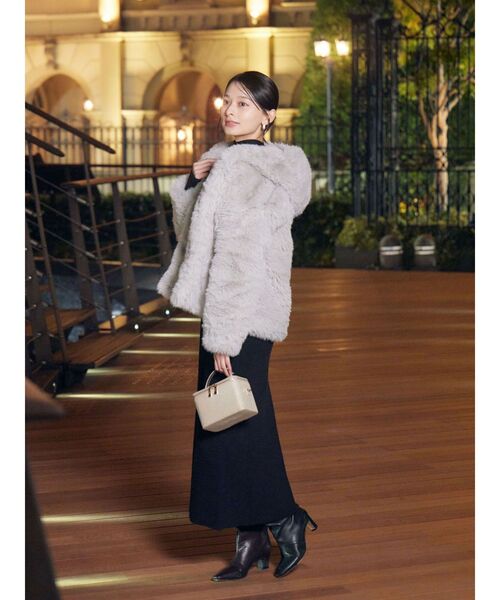 LAGUNAMOON(ラグナムーン)の「フェイクファーフーディコート(その他アウター・レディース・ライトグレー/モカ・FREE)」の20枚目の写真