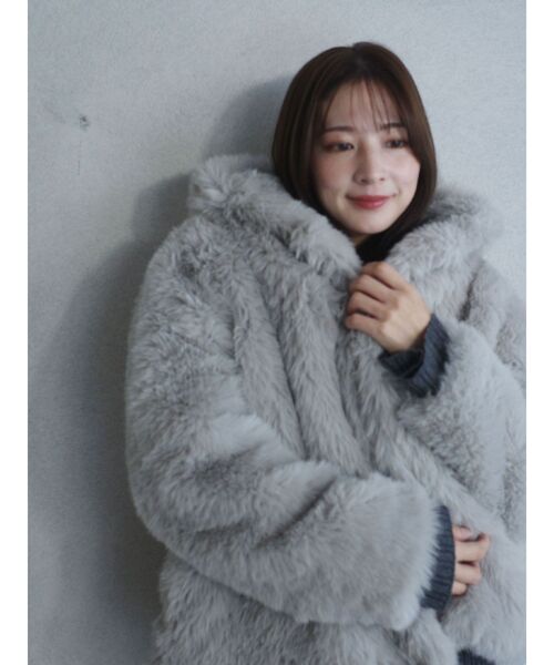 LAGUNAMOON（ラグナムーン）の「フェイクファーフーディコート（その他