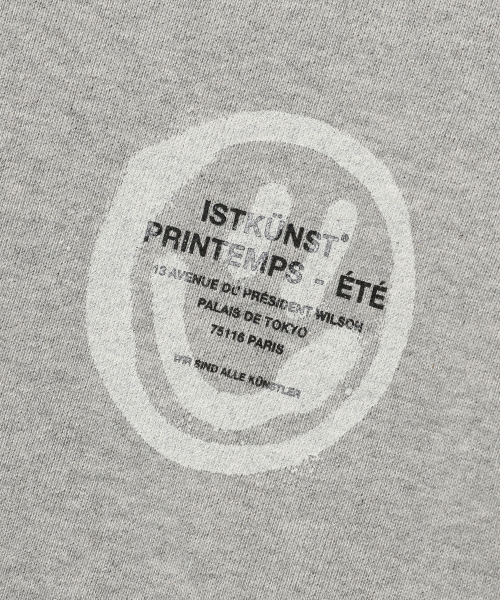ISTKUNST(イストクンスト)の「LOGO & SMILELY HOODIE GRAY (IK2CSMM400A)(パーカー・レディース・グレー・LARGE/MEDIUM/SMALL)」の4枚目の写真
