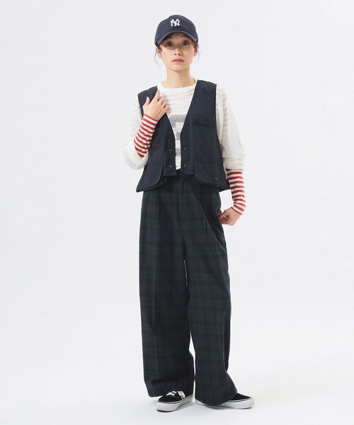 BEAMS BOY(ビームスボーイ)の「ナイロン フィッシング ベスト(ベスト・レディース・ベージュ/ネイビー・ONE SIZE)」の7枚目の写真