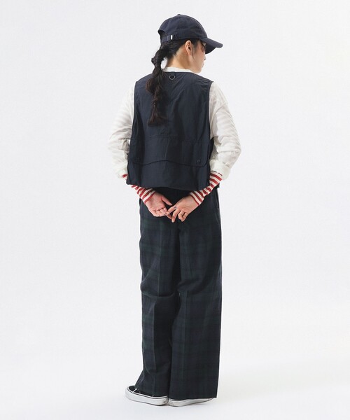 BEAMS BOY(ビームスボーイ)の「ナイロン フィッシング ベスト(ベスト・レディース・ベージュ/ネイビー・ONE SIZE)」の9枚目の写真