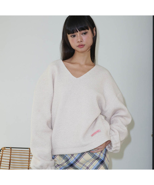 OPENING SUNSHINE(オープニングサンシャイン)の「Vネックブークルウール100%ルーズフィットTシャツ_アイボリー(Tシャツ/カットソー・レディース・アイボリー・FREE)」の1枚目の写真