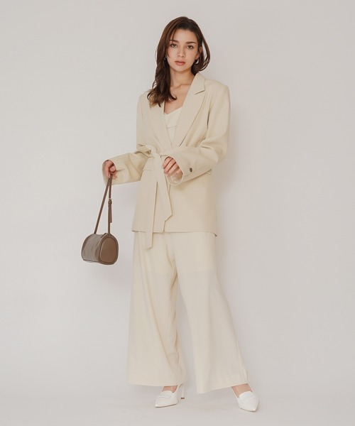 KINO THE KEI（キノザケイ）の「DAILY＆LOUNGEWEAR ドレープネック 2WAY ストラップ オールインワン KINO THE KEI（つなぎ/オールインワン・レディース・アイボリー/ブラウン/ネイビー・M/S）」の7枚目の写真