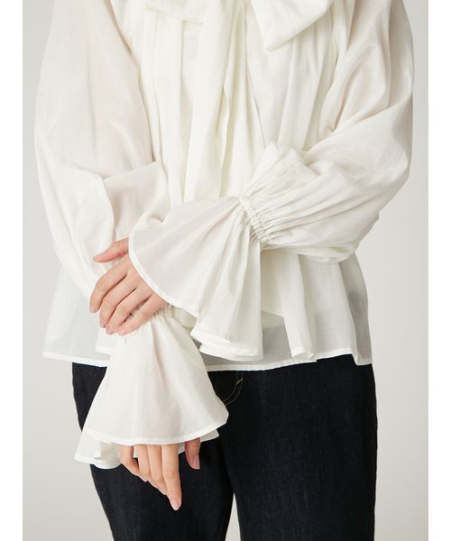 FRAY I.D（フレイアイディー）の「2wayシアーボウタイブラウス／ウォッシャブル（シャツ/ブラウス・レディース・ブルー/ホワイト/ピンク・F）」の8枚目の写真