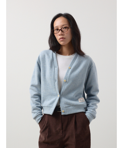 TOGE(トジ)の「Wool V-neck Cardigan(カーディガン/ボレロ・レディース・スカイブルー/アイボリー/チャコール・FREE)」の8枚目の写真