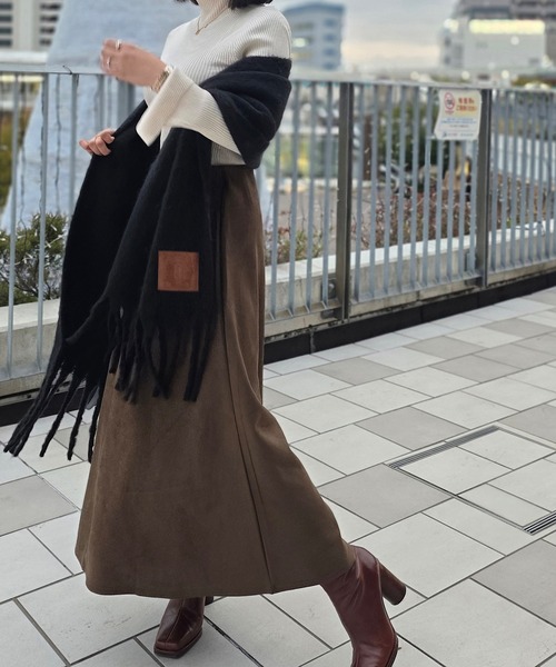 THEODORIC.dy（セオドリックディ）の「スエードタッチA-LINEスカート / Suede Touch A-Line Skirt（スカート・レディース・ブラック/カーキ・FREE）」の6枚目の写真