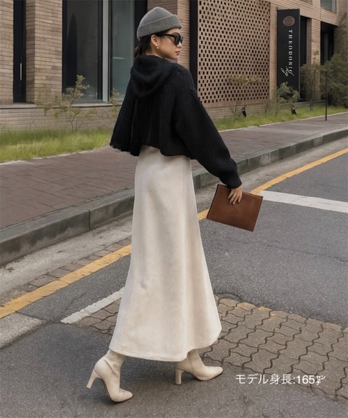 THEODORIC.dy（セオドリックディ）の「スエードタッチA-LINEスカート / Suede Touch A-Line Skirt（スカート・レディース・ブラック/カーキ・FREE）」の7枚目の写真