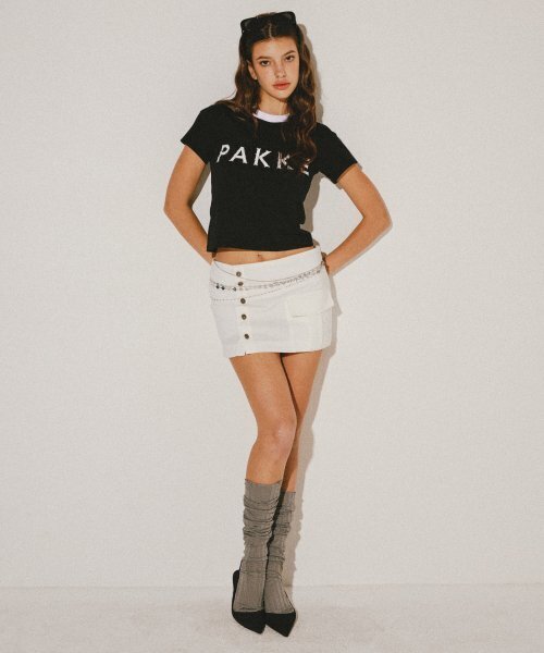 PAKKE(パッケ)の「ロゴスタッズTシャツ(ブラック)(Tシャツ/カットソー・レディース・その他・FREE)」の2枚目の写真