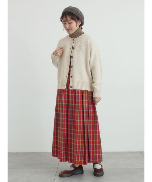 Samansa Mos2（サマンサ モスモス）の「【帯電防止裏地】柄アソートプリーツスカート（スカート・レディース・ベージュ/チャコールグレー/レッド/グリーン・F）」の9枚目の写真