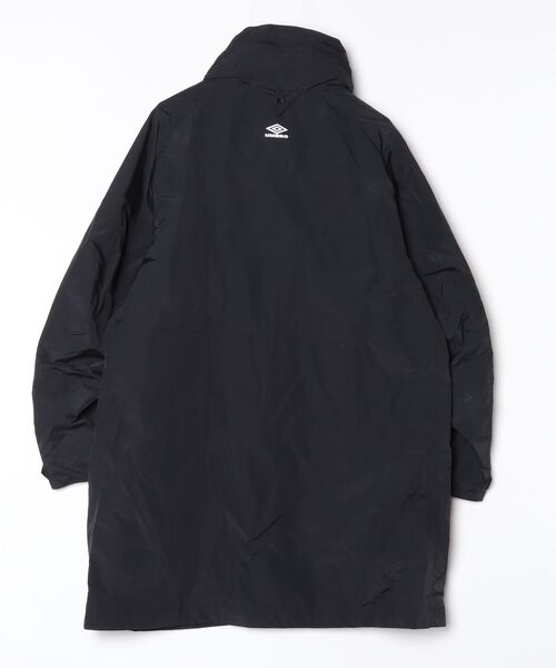 WHITE MOUNTAINEERING(ホワイトマウンテニアリング)の「【White Mountaineering x UMBRO】ホワイトマウンテニアリング アンブロ MULTI POCKET COAT(ナイロンジャケット・メンズ・ブラック・1)」の2枚目の写真