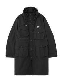 fridge（フリッジ）の「【White Mountaineering x UMBRO】ホワイトマウンテニアリング アンブロ MULTI POCKET COAT（ナイロンジャケット）」