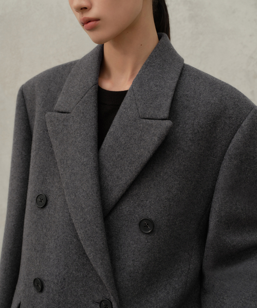 MUSINSA STANDARD WOMAN（ムシンサスタンダードウーマン）の「ウィメンズウールブレンドオーバーショルダーダブルハーフコート[ミディアムグレー]（チェスターコート・レディース・その他・SMALL/X-SMALL/MEDIUM/LARGE）」の5枚目の写真
