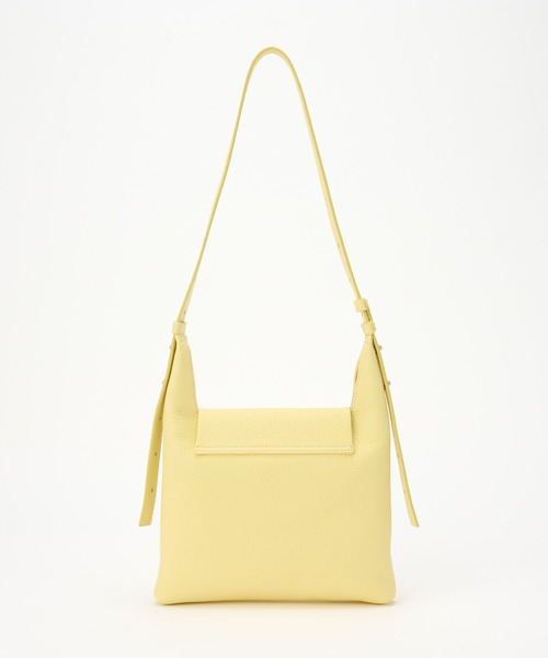 IACUCCI（イアクッチ）の「サーリチェ S CERVO（ショルダーバッグ・レディース・イエロー/アイボリー・FREE）」の15枚目の写真