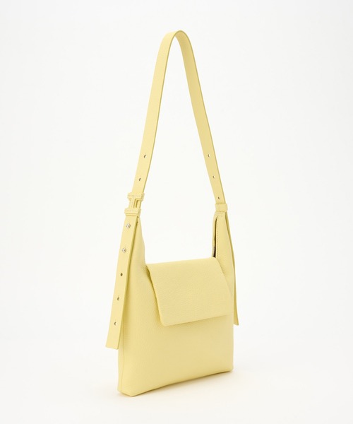 IACUCCI（イアクッチ）の「サーリチェ S CERVO（ショルダーバッグ・レディース・イエロー/アイボリー・FREE）」の16枚目の写真