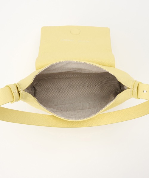 IACUCCI（イアクッチ）の「サーリチェ S CERVO（ショルダーバッグ・レディース・イエロー/アイボリー・FREE）」の20枚目の写真